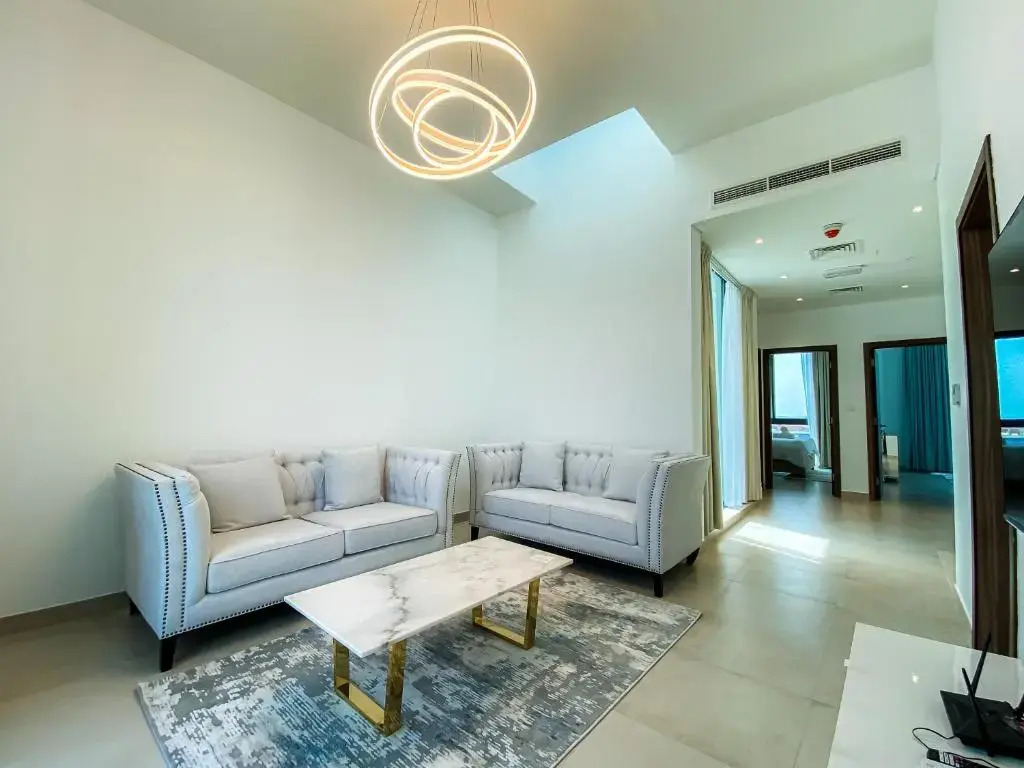 RH- 4BR spacious Private Pool Villa near Beach, Resort in RAK