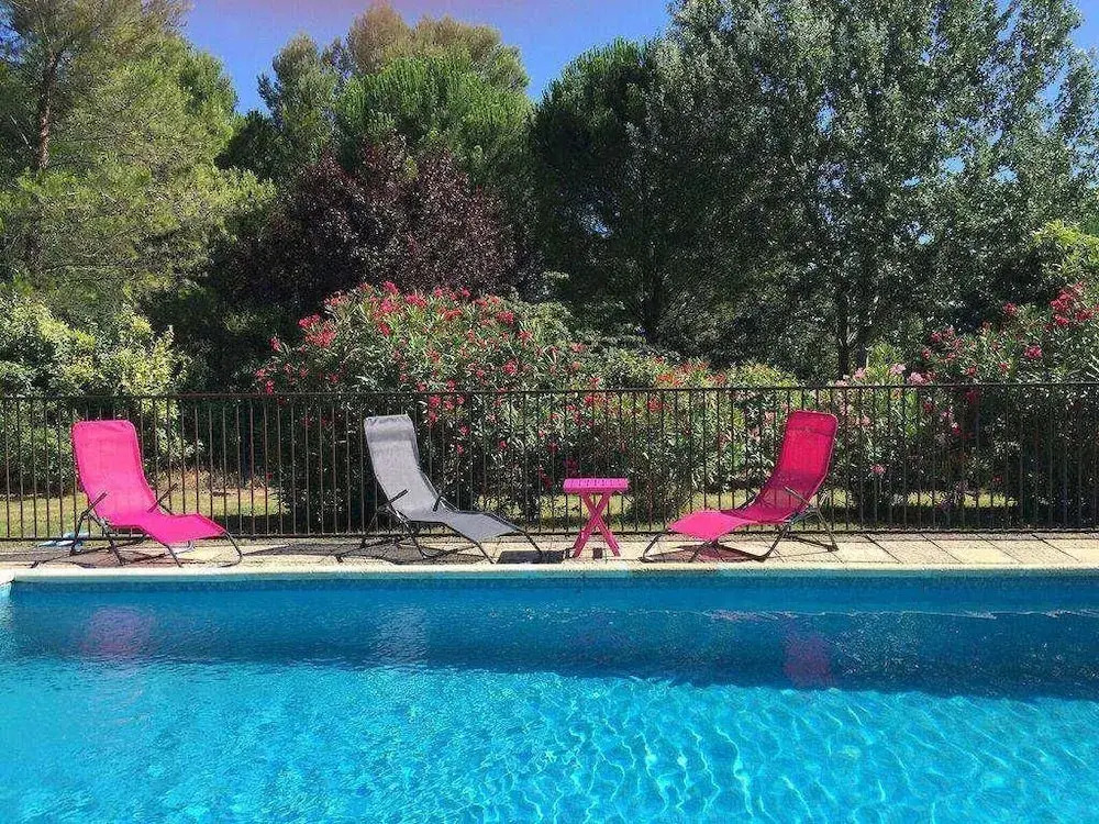 Beauregard - Belle Propriété Au Coeur De La Provence Romaine Apartment