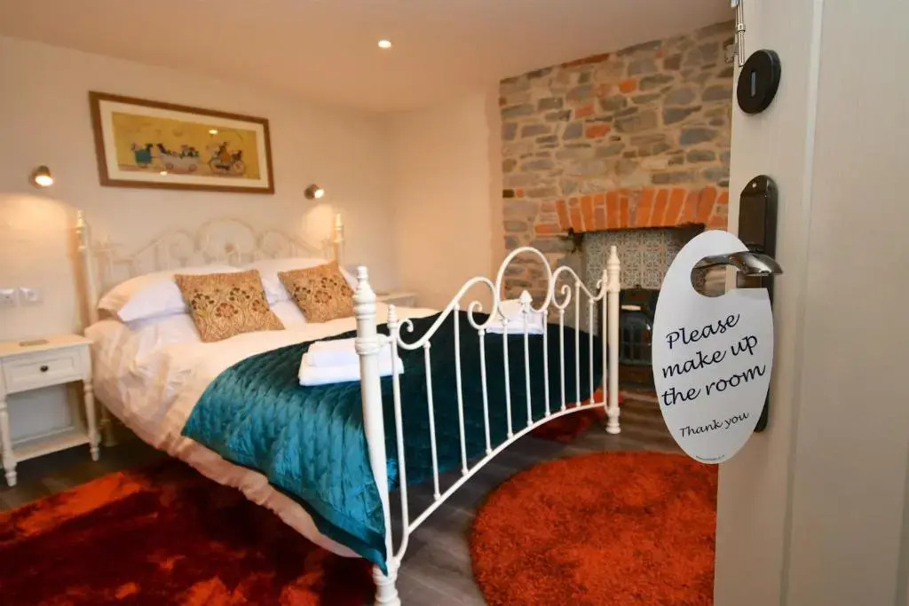 Carew Inn