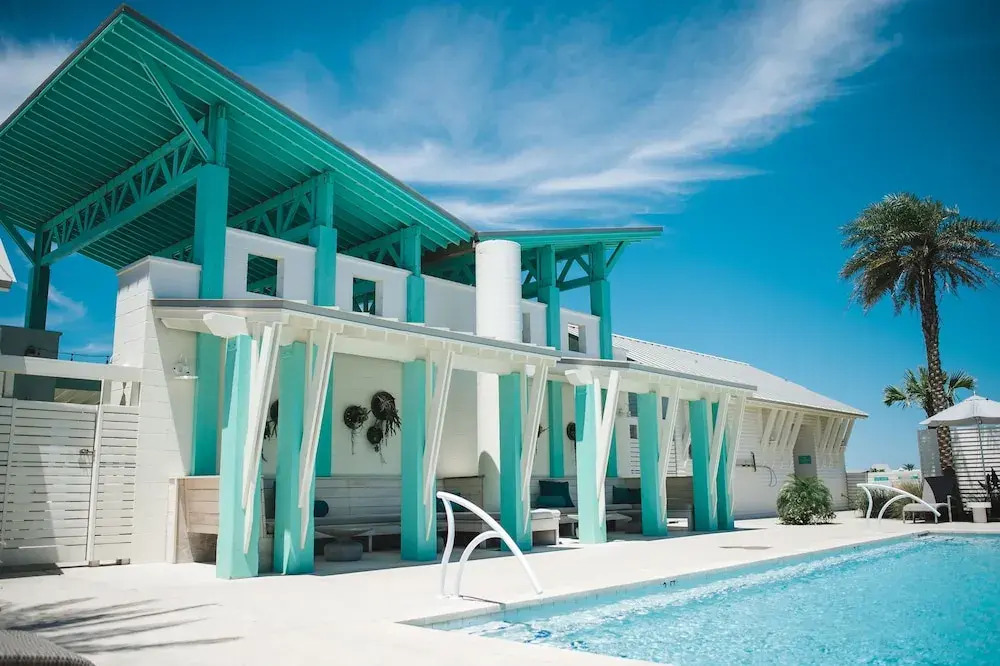 Spacious 4br/3ba W/ 2 Pools & Boardwalk To Beach 4 Bedroom Home
