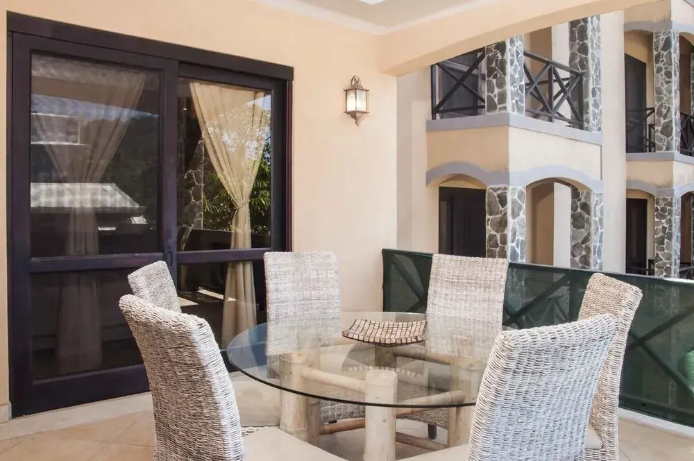 Bahia Encantada beach front proyect, Micasas