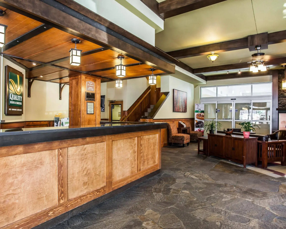 Quality Inn & Suites Hotel Seattle Center