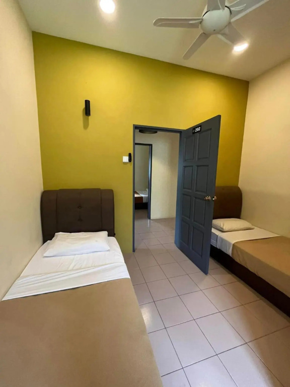 KRS Pines GuestHouse