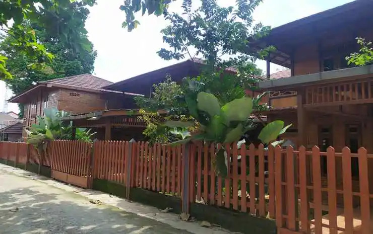 Oyo 3383 Roemah Kayu Saragan Syariah