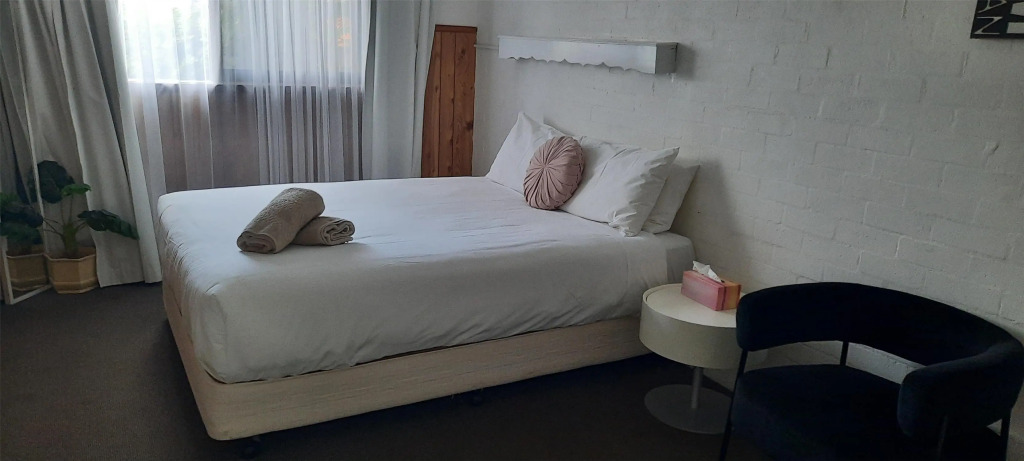 Best Western Colonial Village Motel