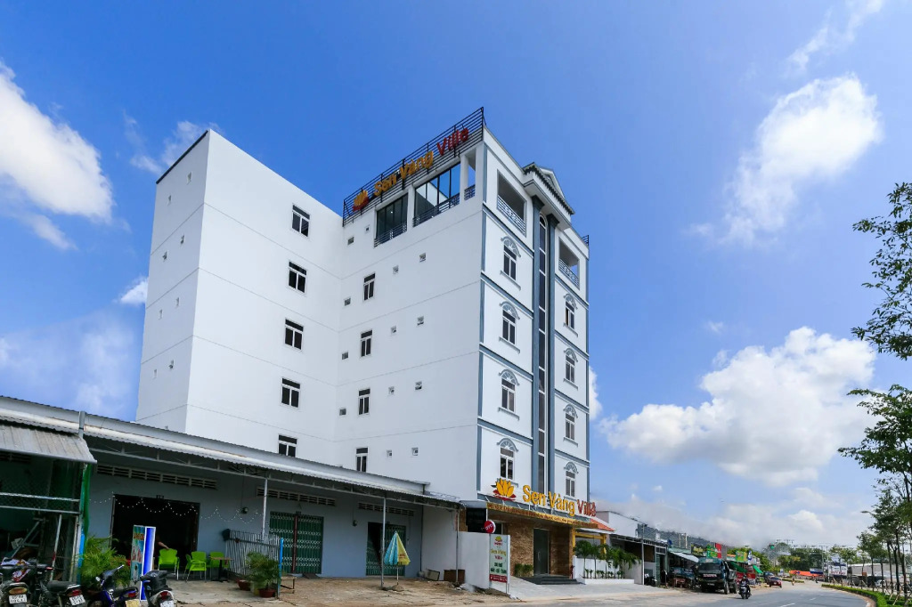 Sen Vang Ville Phu Quoc