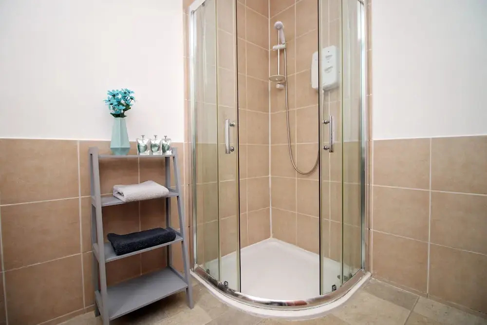 Karah Suites - Church Road II