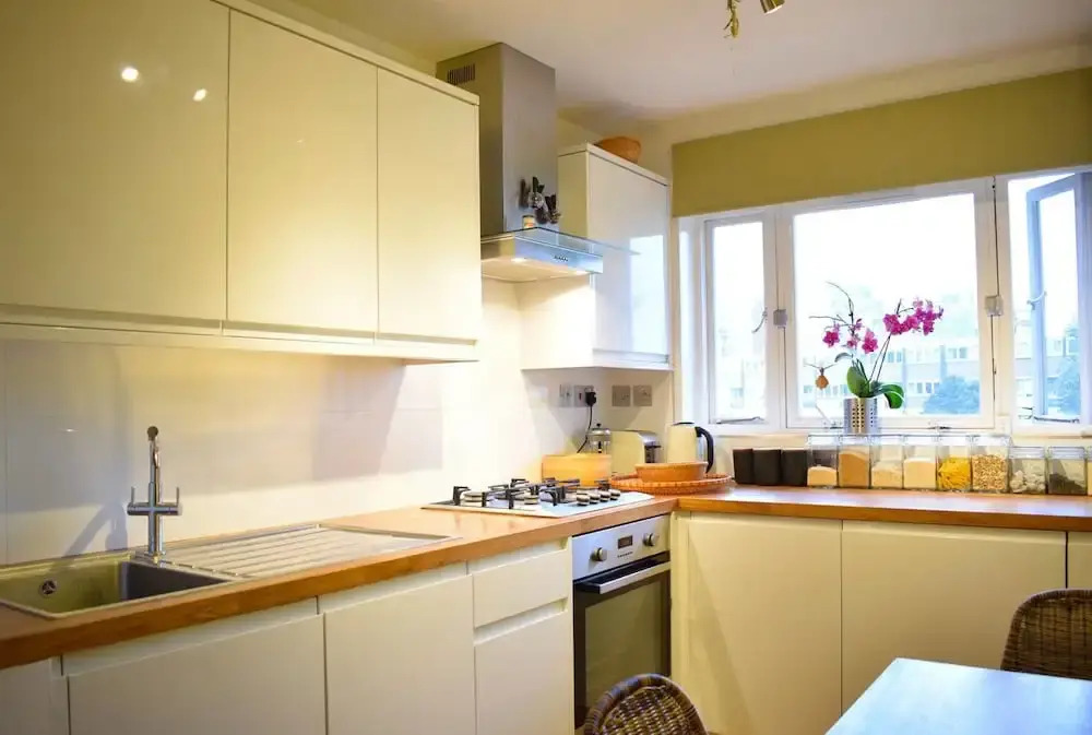 Artistically Decorated 1 Bedroom Flat in Limehouse