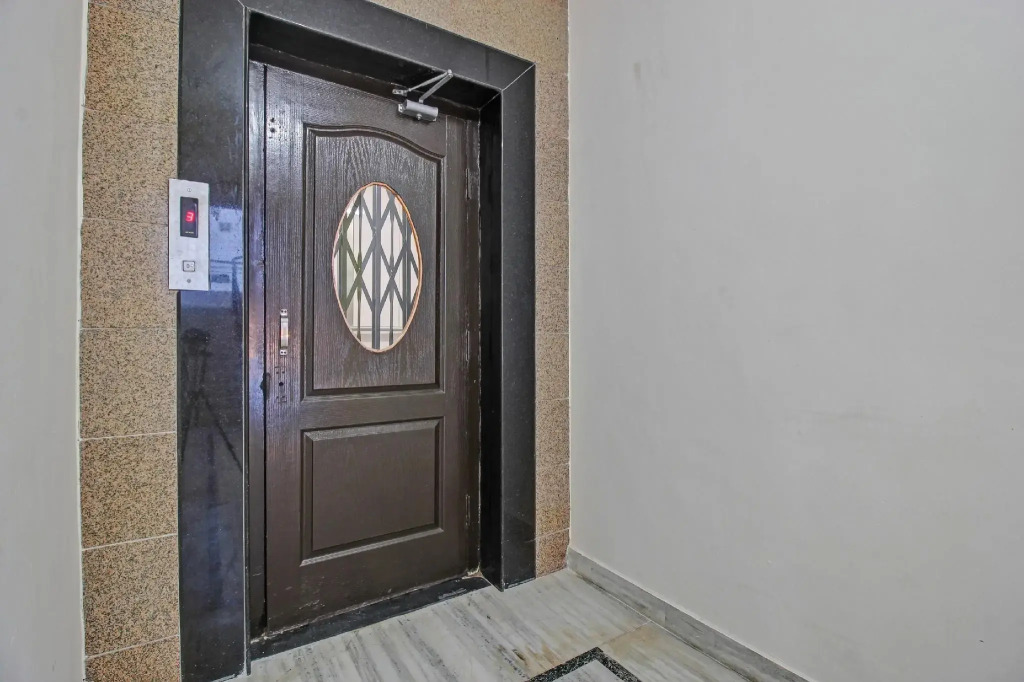 OYO Flagship 83227 Hotel Accomodaters