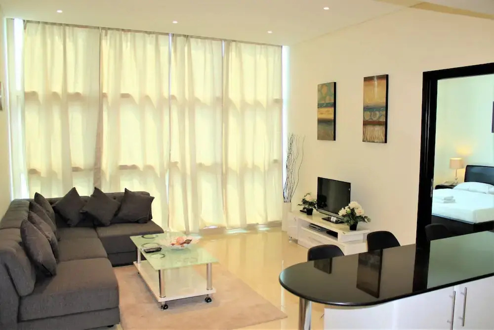 DRT- Modern 1 bedroom near Dubai metro
