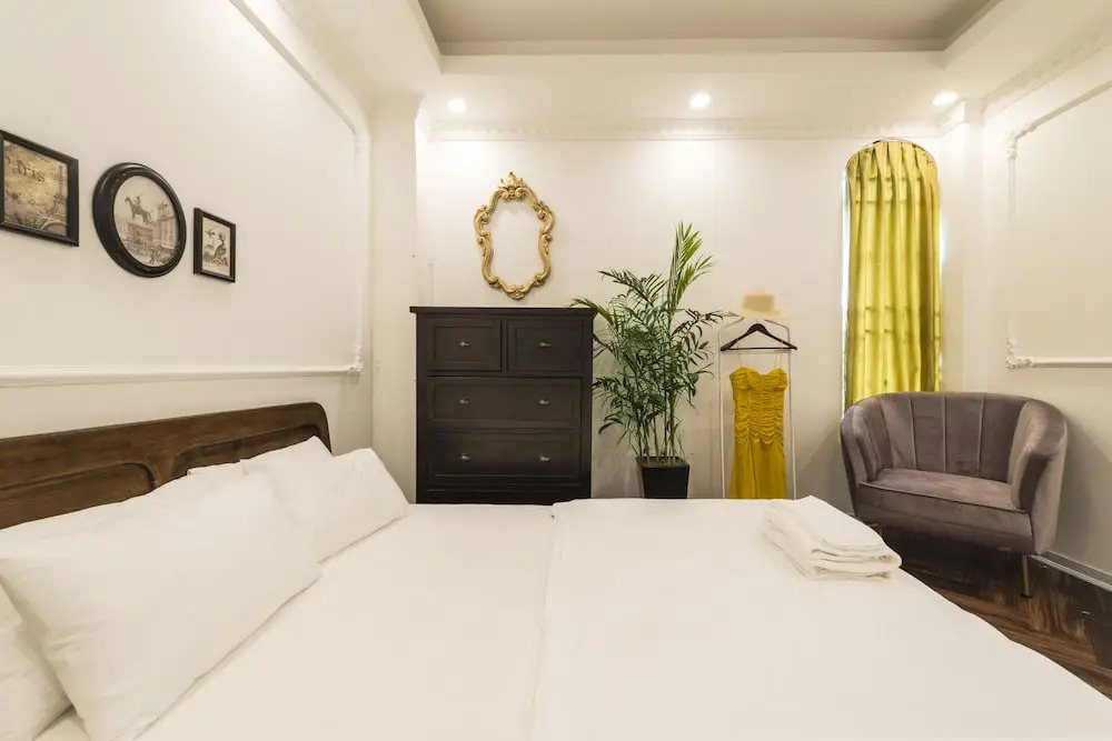 Chloe & Leo Homestay