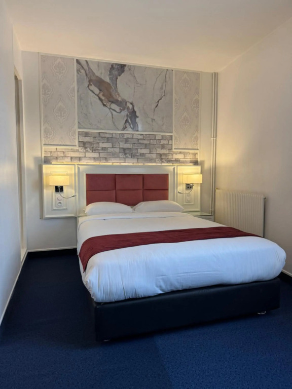 Hotel Grand Paris