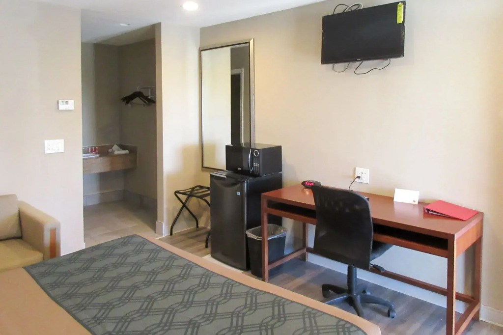 Econo Lodge San Bernardino I-215