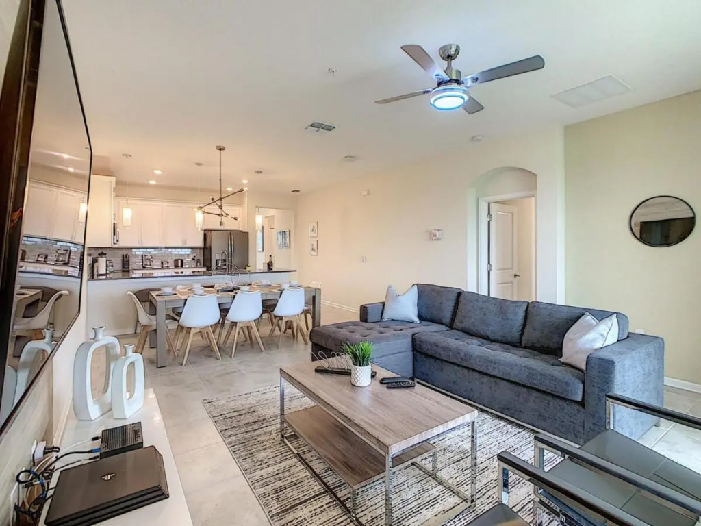 Gorgeous 3BR Condo with Laundry Room and free Waterpark