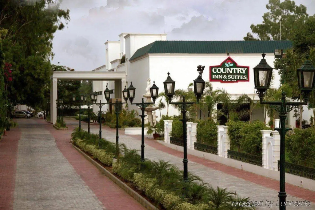 Country Inn & Suites By Carlson, Satbari, New Delhi