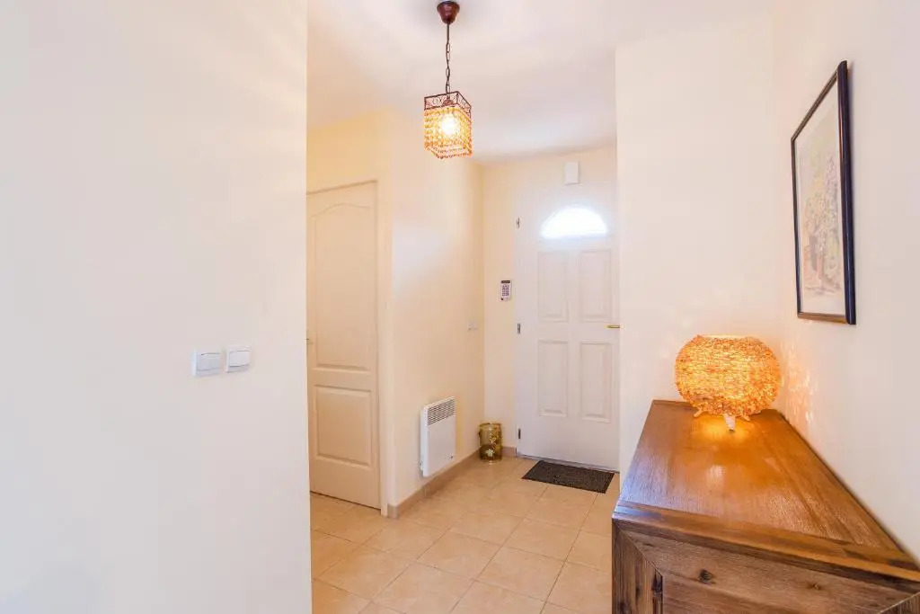 VILLA CLEMENTINIERS VI4266 By Riviera Holiday Home