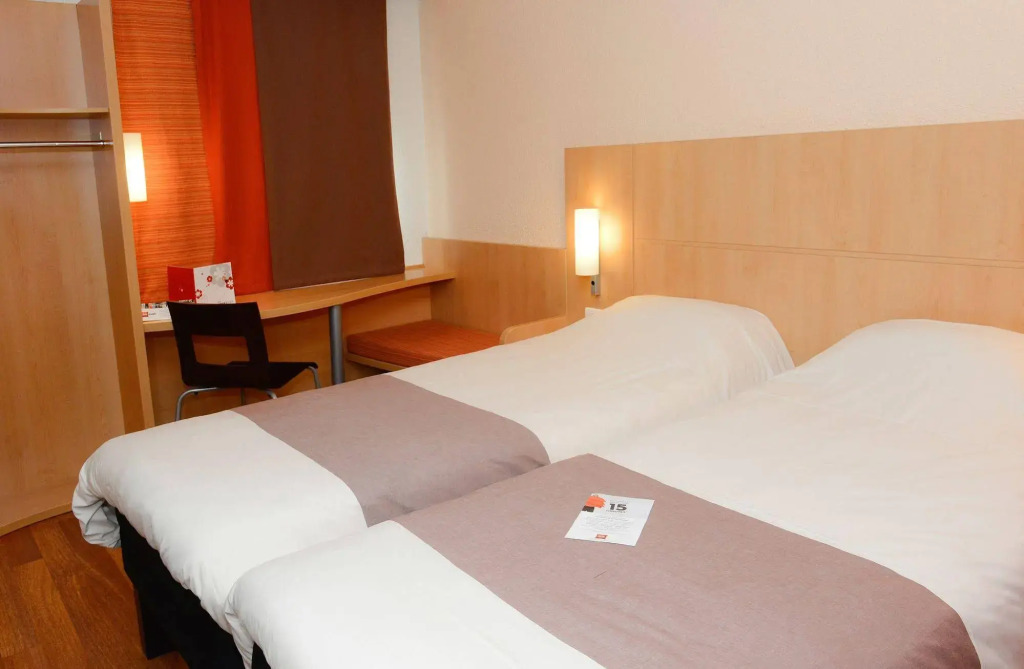 IBIS STYLES Rouen Parc Expos Zenith
