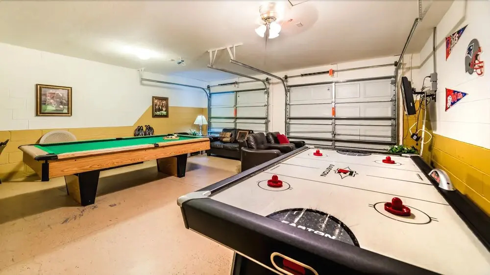 2638 Windsor Hills
