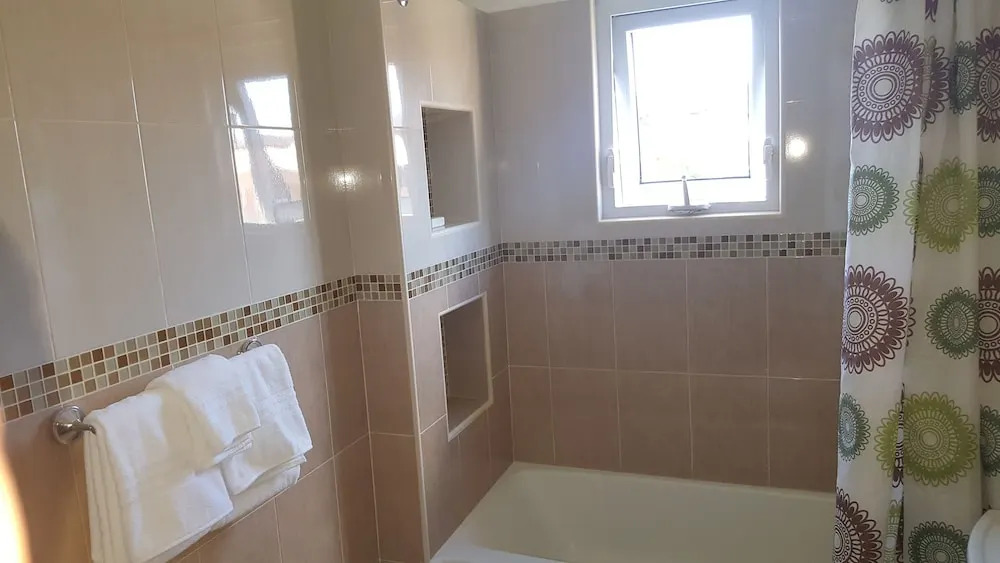 Executive Suites - Palms of Ottawa