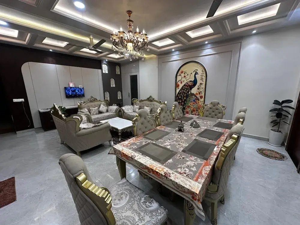 Ambassador Villa - An Experiential Stay