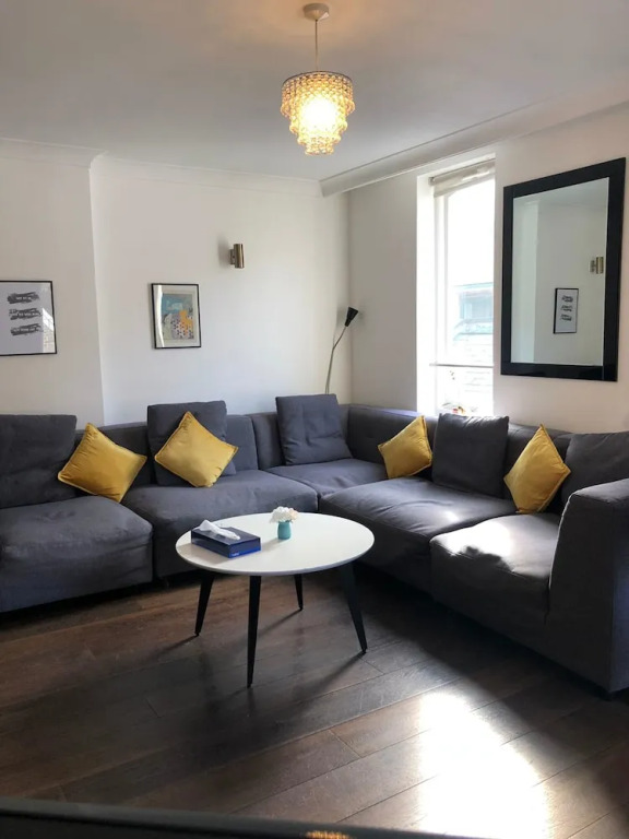Hans road Apartment