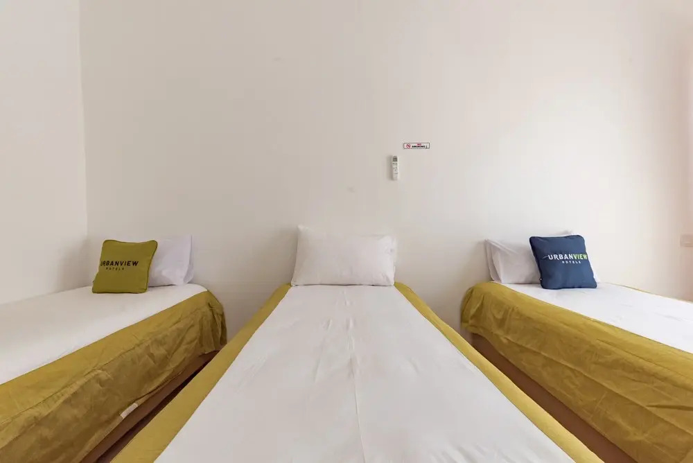 Urbanview Hotel Syariah at Rihlah Homestay Batam