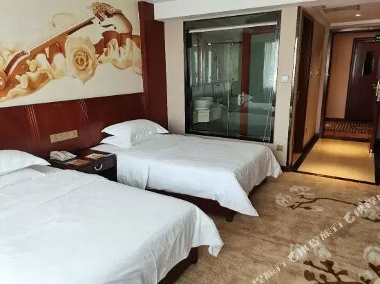 Vienna Classic Hotel (Huangshi Baiguanlou Store)