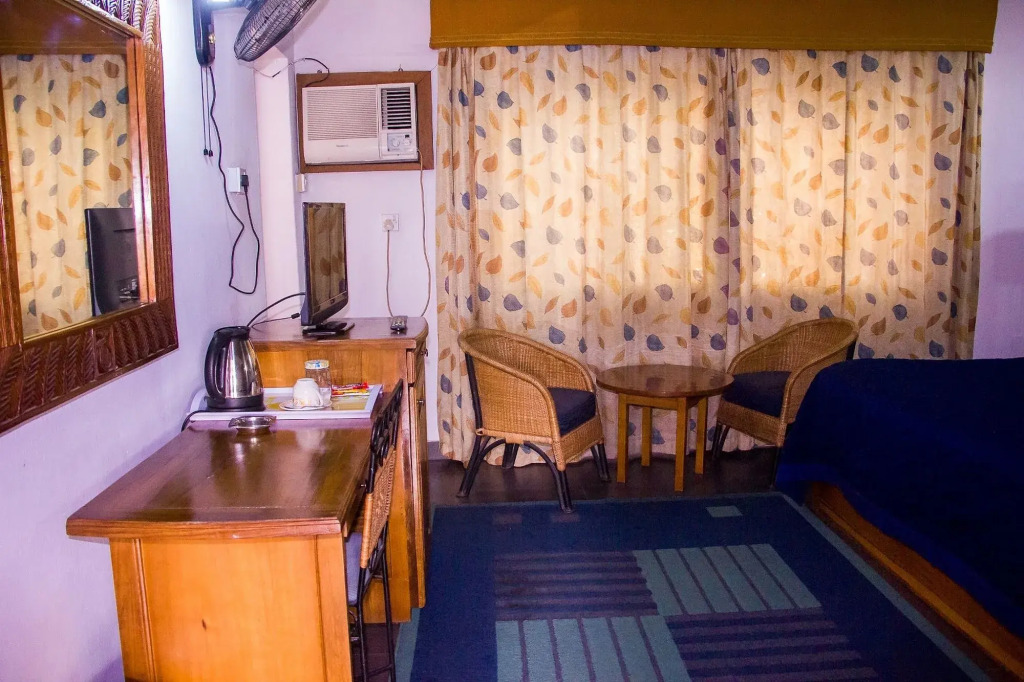 Elliotnass Hotel