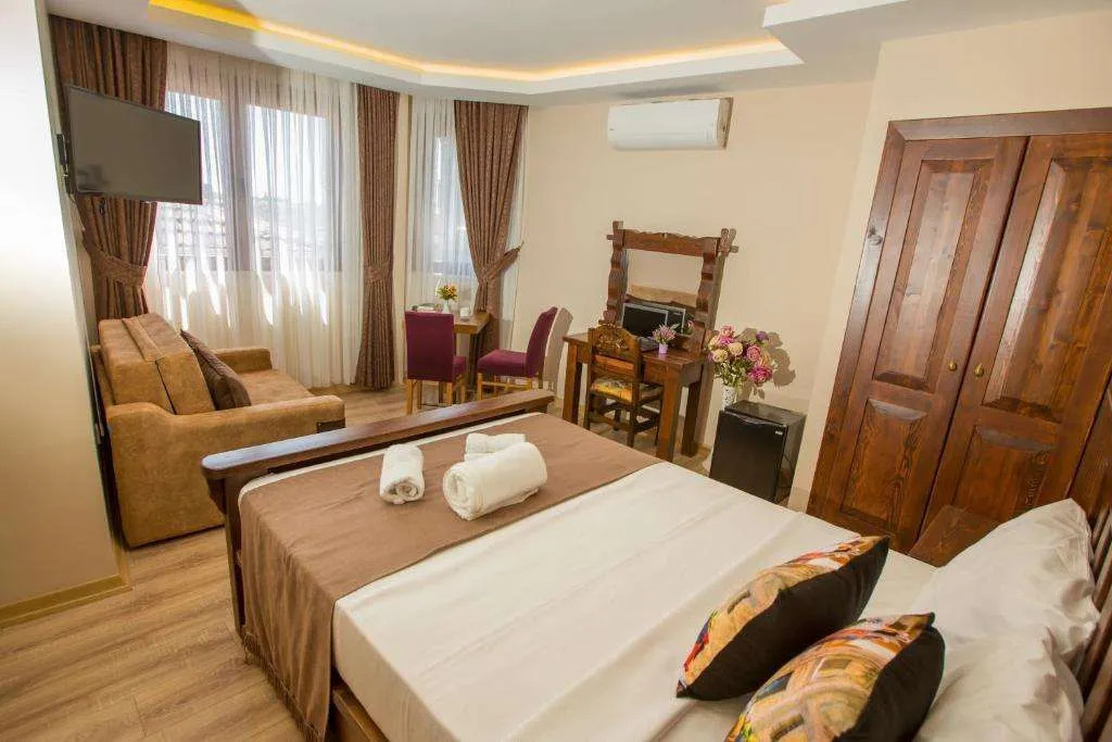 The PeraPort Hotel