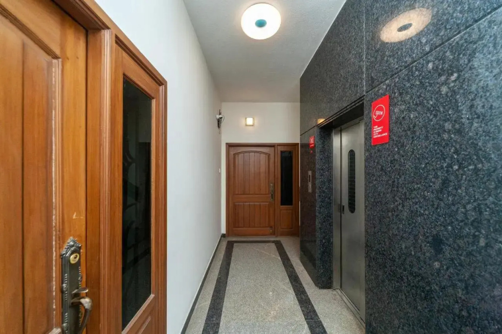 OYO 28257 Skye Service Apartments