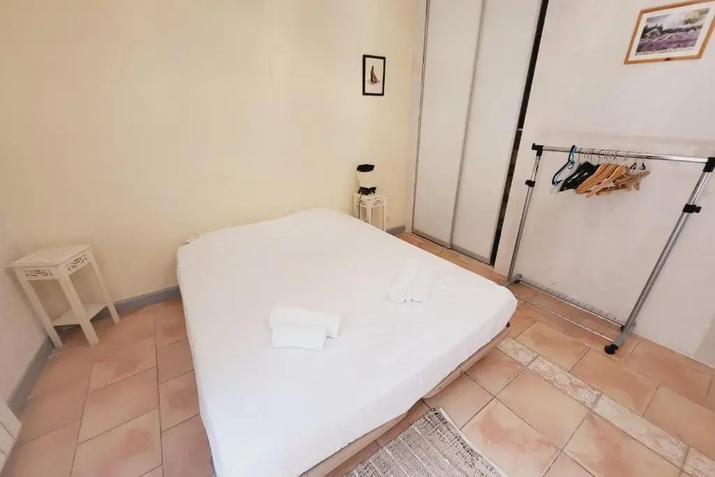 Nice House With Small Private Courtyard