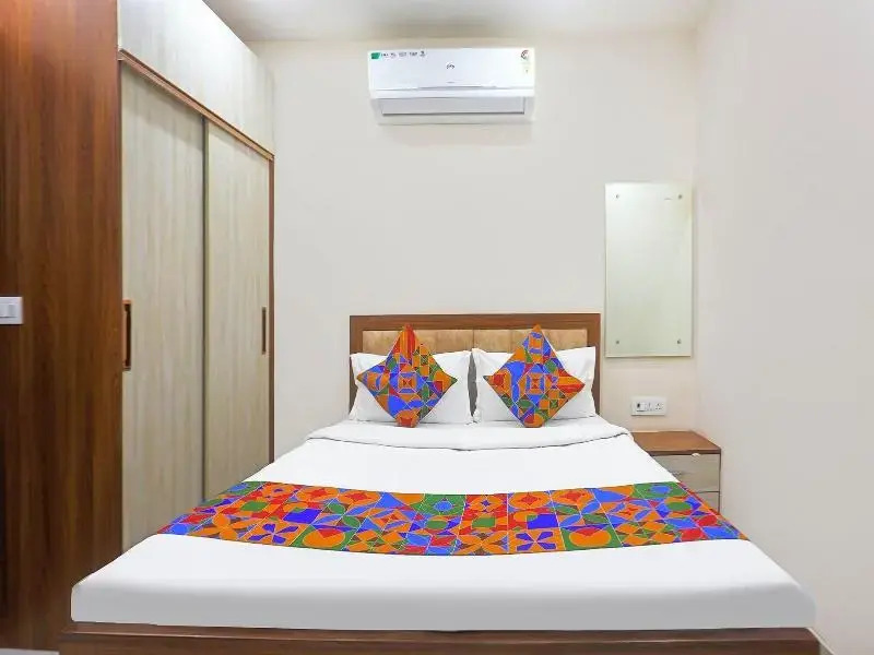 FabHotel The Hide Away