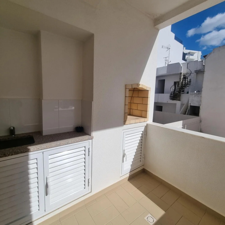 T2 Infante 101 A C Moderno Wi-fi Garagem 50M Praia