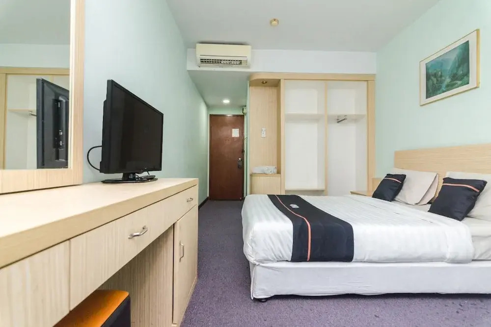 Holly Sentosa Hotel by OYO Rooms