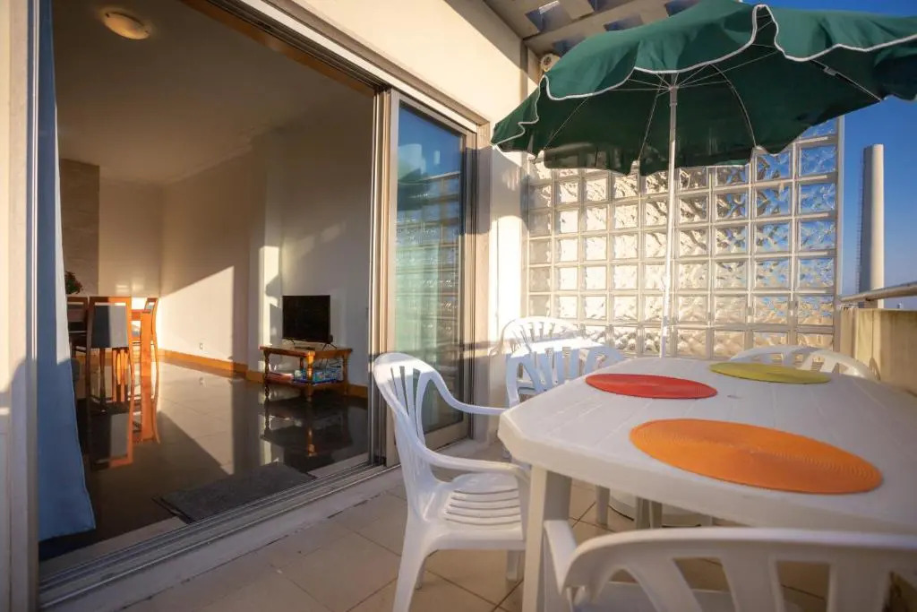 Marginal Oceanica Apartment