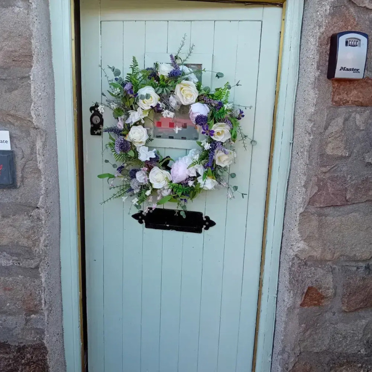 Shepherds Cottage Dog Friendly Happy Days Stays
