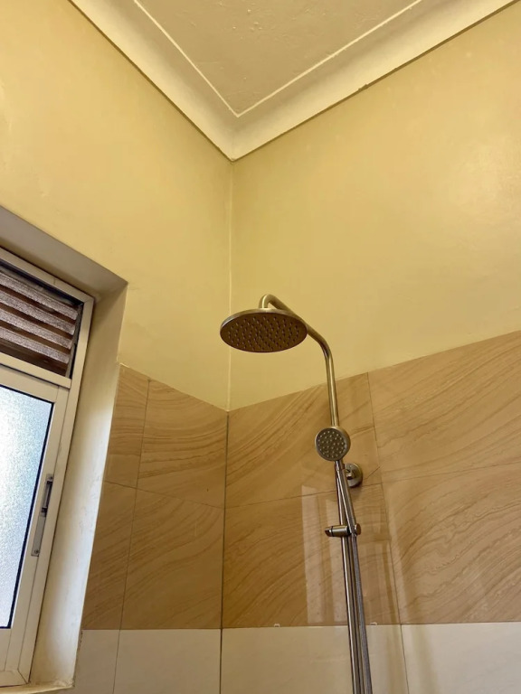 Modern Apartment in Kampala With Unlimited Wifi