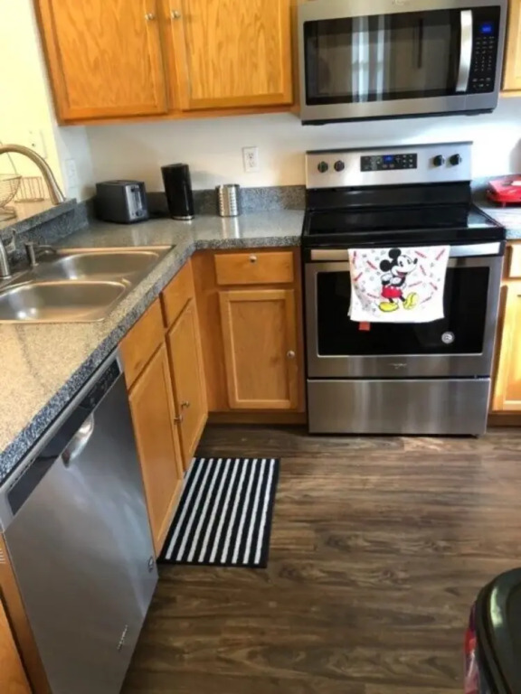 Minnie's Playhouse 3 Bedroom Home