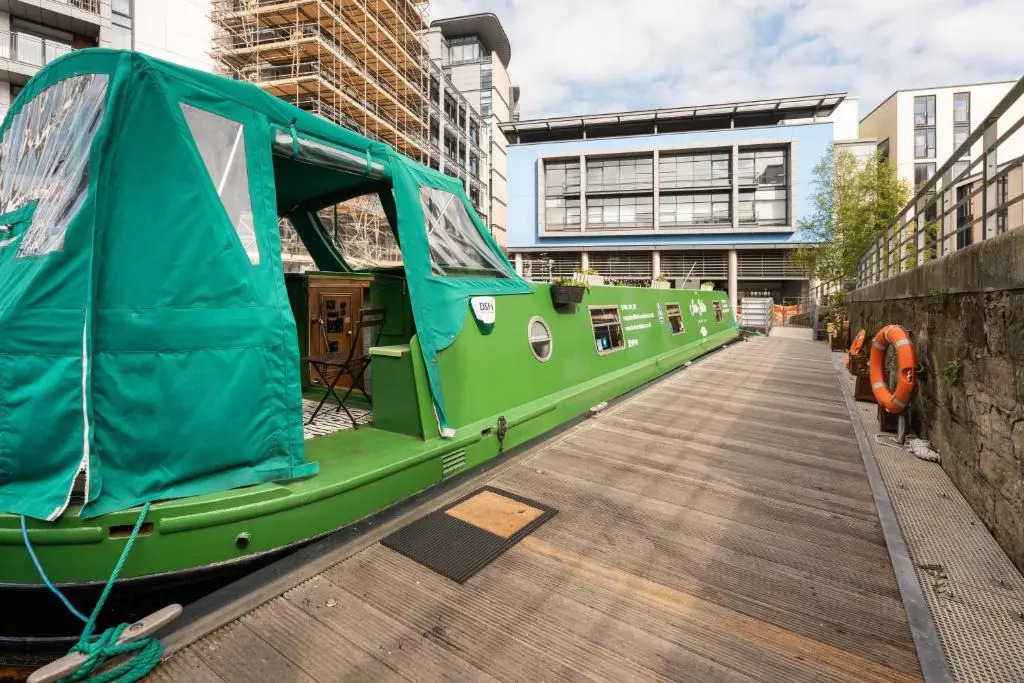 Edinburgh - Houseboats