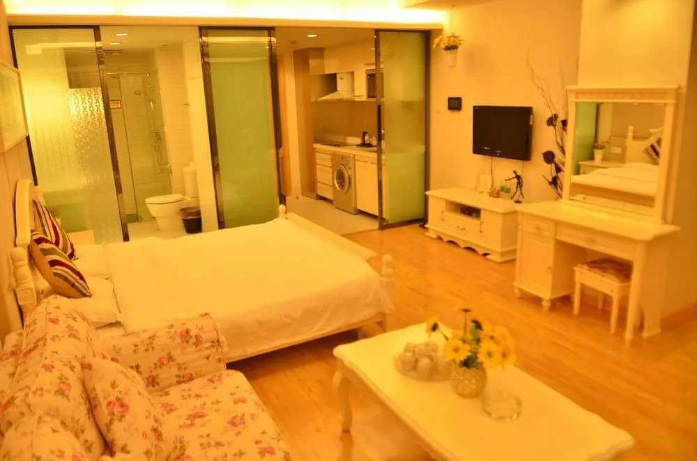 Four Leaf Clover Boutique Apartment Hotel