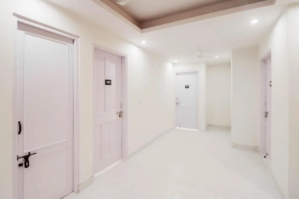Hotel Bliss by OYO Rooms