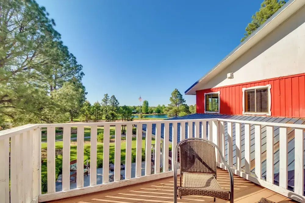 Near Sitgreaves Natl Park: High Country Farmhouse