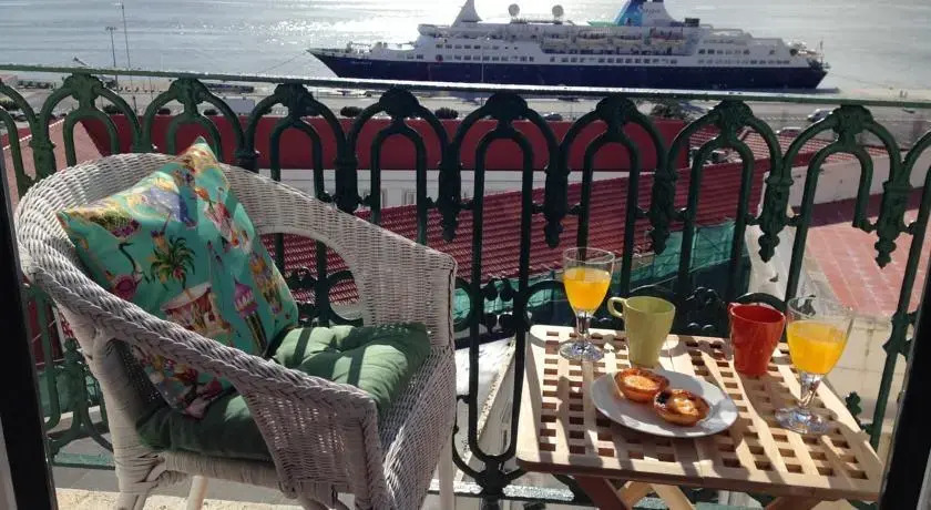 Localtraveling ALFAMA River View - Family Apartments