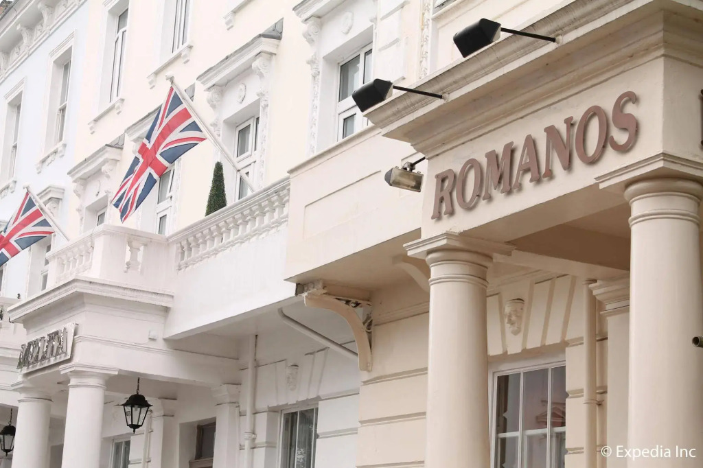 Romanos Hotel