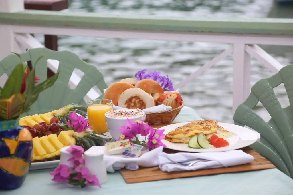 Marigot Beach Club & Dive Resort