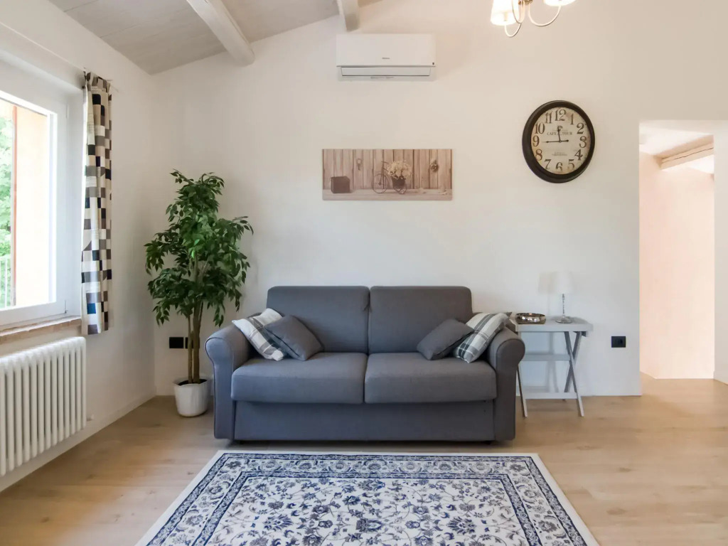 Villa in Ostra Vetere with Pool and Jacuzzis