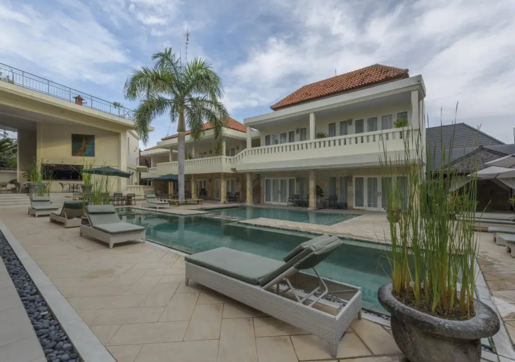 Bali Court Hotel & Apartment