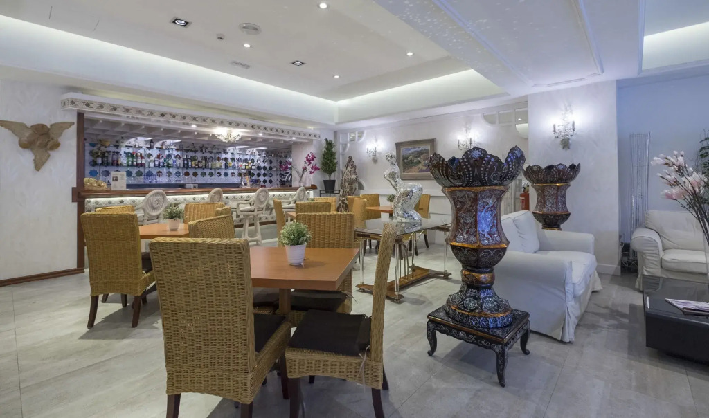 Sercotel Hotel President