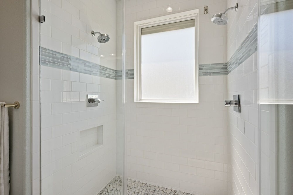 1 Crenshaw 3 Bedroom Home