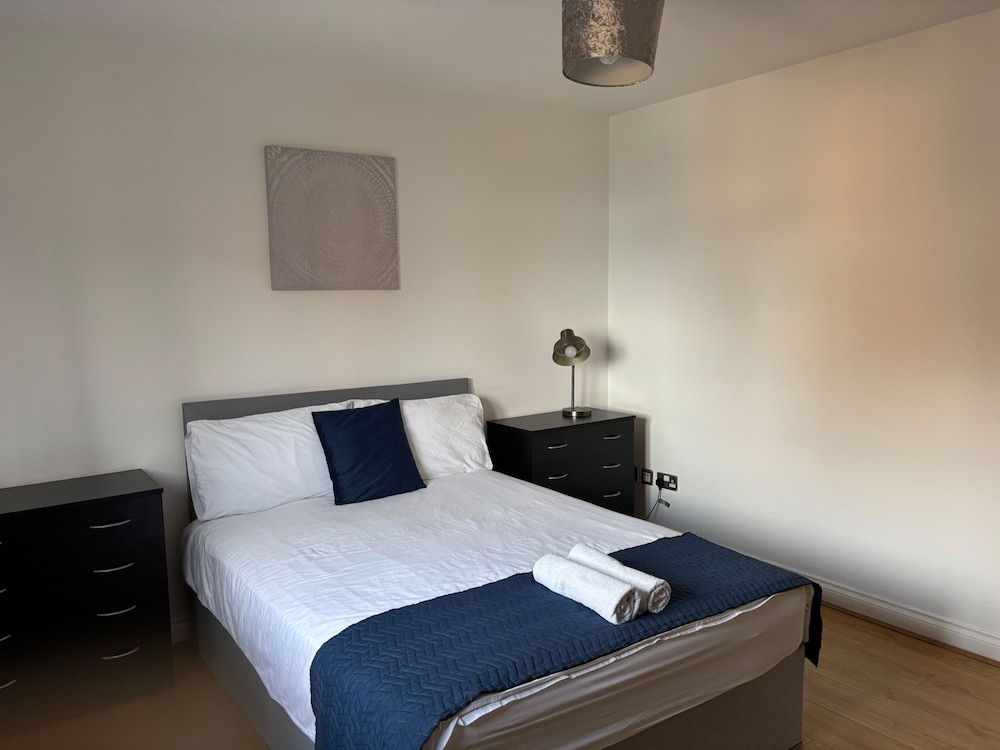 Glasgow City Escape - Spacious 3 Bedroom Apartment